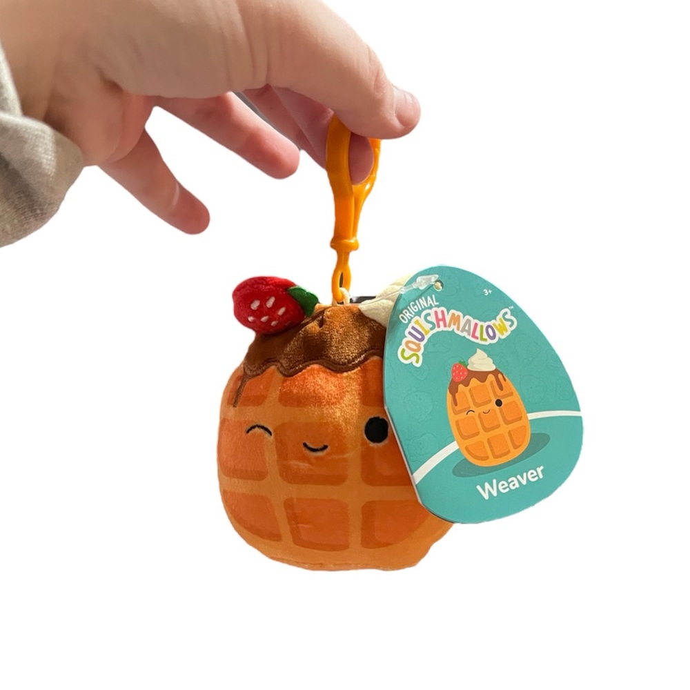 weaver the waffle clip squishmallow 3.5”